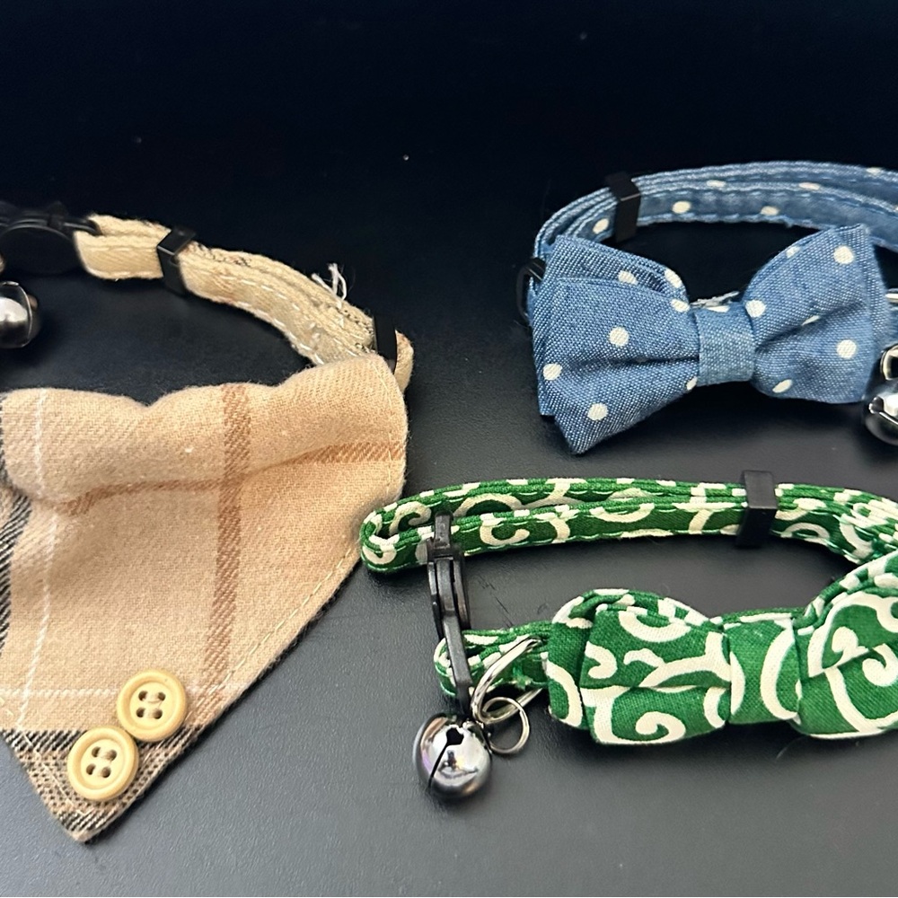 Small Dog/Cat Accessories Set with Bow Ties and Bandana